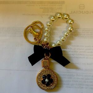 Luxurious Pearl key chain